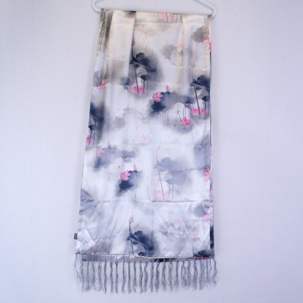 Water Lilly Long SIlk Feel Scarf